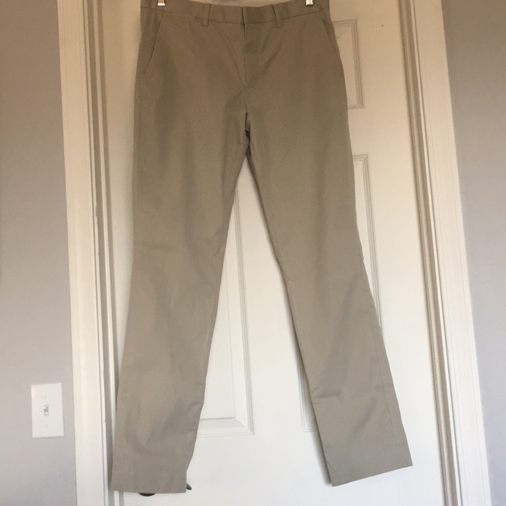 Men’s khaki flat front pants